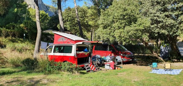 Camping La Vallée heureuse, Orgon (F)